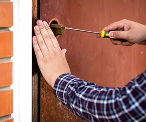 Lock Locksmith Tech Las Vegas, NV 702-551-0574 - garage-door-locks